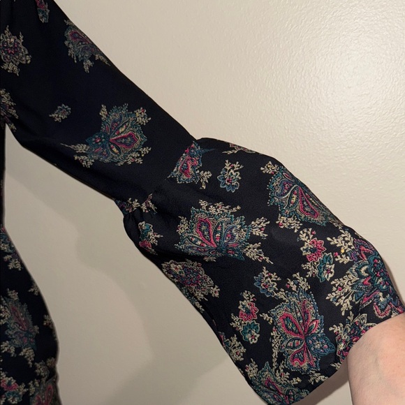 Abercrombie Black Floral Lace-Up Blouse - Picture 3 of 4